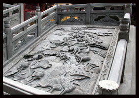 寺院雕刻作品浮雕松鹤御路图 寺院雕刻作品浮雕松鹤御路图